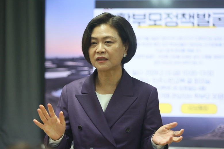 [인터뷰] 강민정 서울교육감 예비후보...